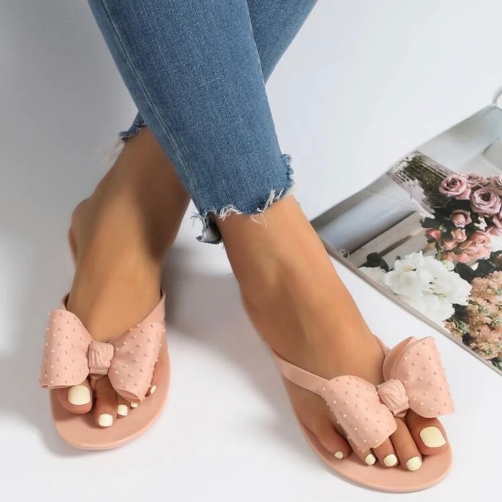 Bow flip flops